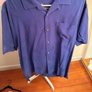 Tommy Bahama jacquard weave, sueded fabric button down shirt w/ embroidered back